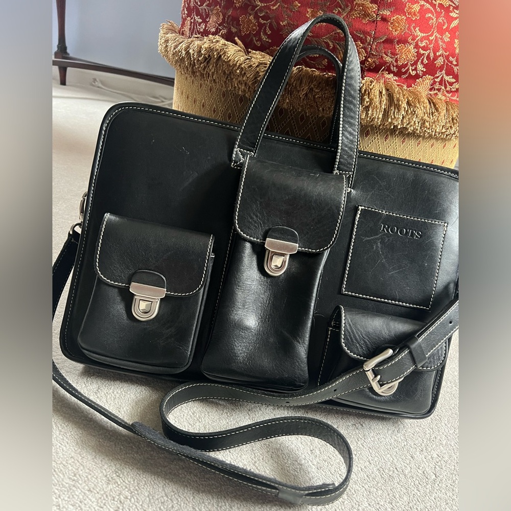 Roots Black Leather Briefcase ๐ฆ - Picture 1 of 16